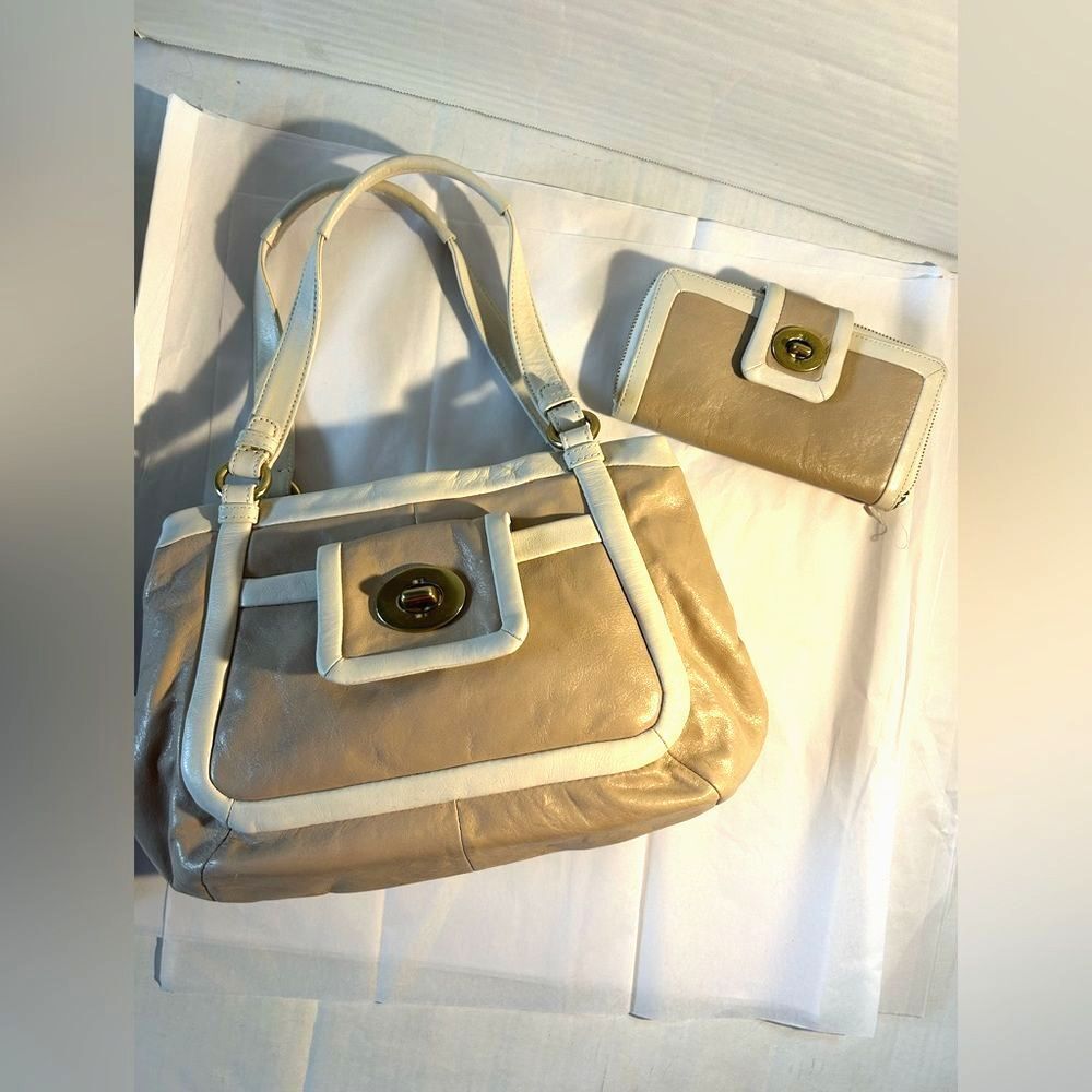 Coach Cricket Satchel Handbag and Matching Full Zip Wallet Set